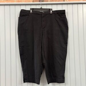Relativity Solid Black Capri Pants Size 20W